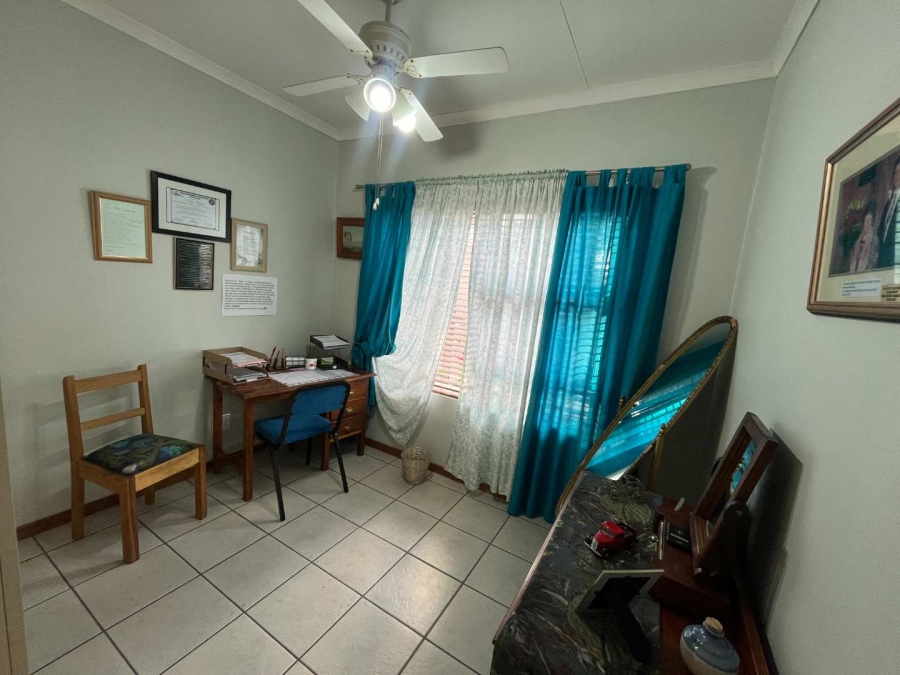 3 Bedroom Property for Sale in Olyfvenhoudtsdrift Northern Cape
